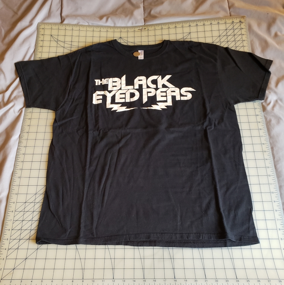 The Black Eyed Peas concert t shirt XL The End